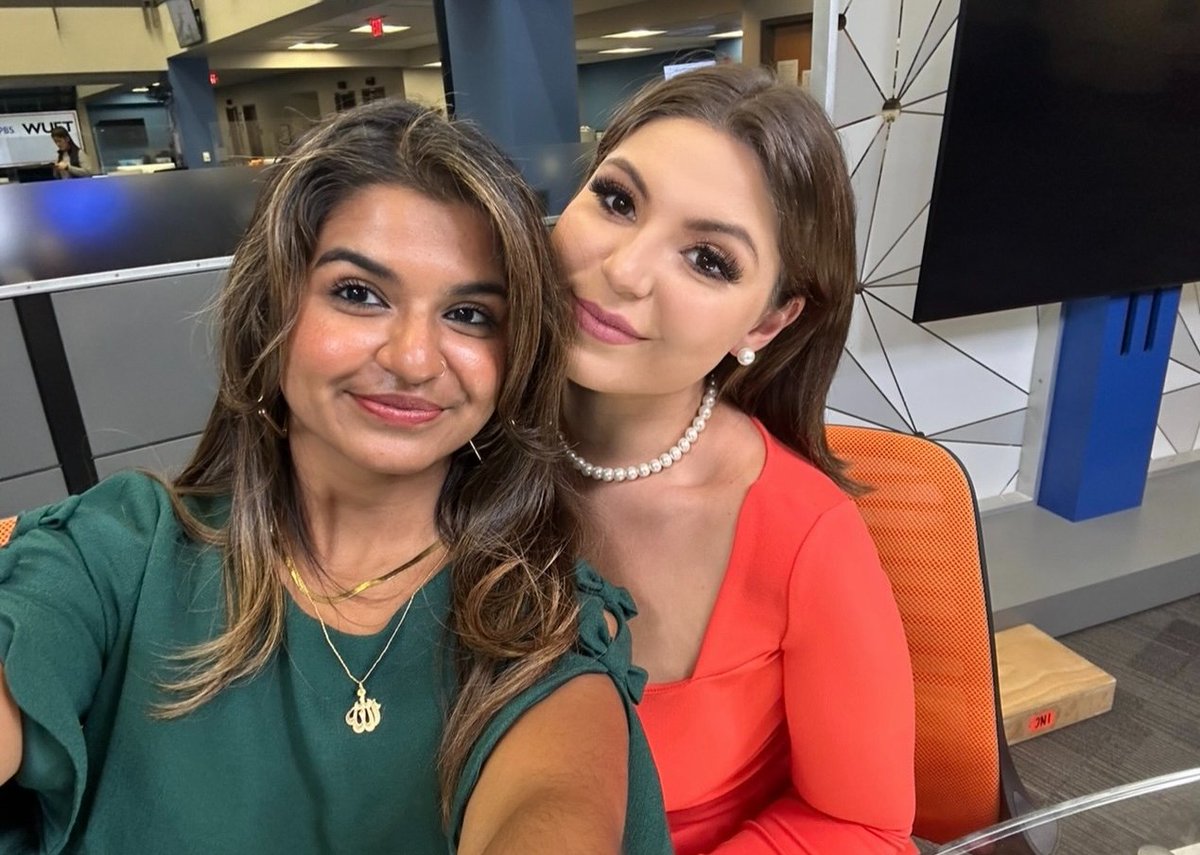 Daniella Rudolph (@dani_rudolph_) on Twitter photo It's everyone's favorite producer <a href="/FareehaAbrar/">Fareeha Abrar</a> 🎥✨
#Anchor #Producer #weatherforecaster #news #newscrew #reporters #studentjournalists #womeninjournalism It's everyone's favorite producer <a href="/FareehaAbrar/">Fareeha Abrar</a> 🎥✨
#Anchor #Producer #weatherforecaster #news #newscrew #reporters #studentjournalists #womeninjournalism