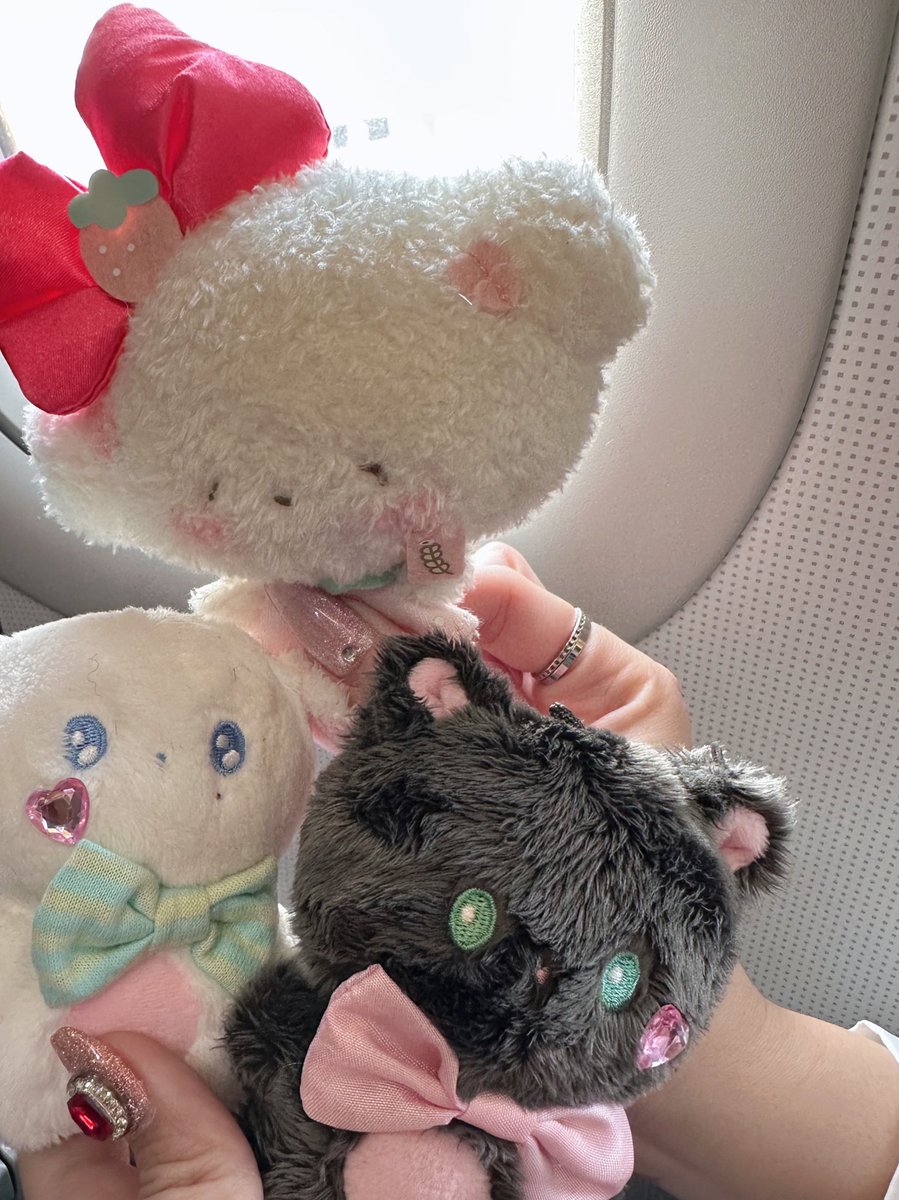 ผุ้ใหญ่เค้าเลิกเล่นก้าดเป็นเด็กๆละจ้า!!!!! ^__^