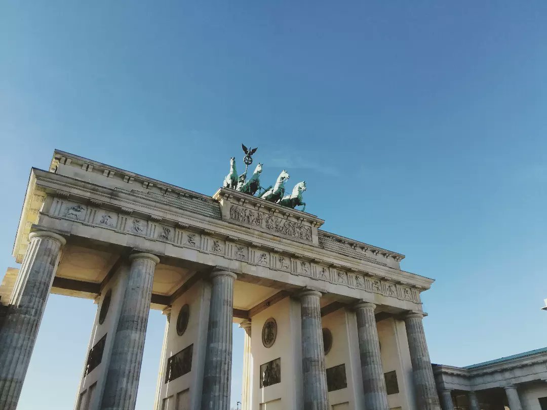 Brandenburg Tor, Berlín.

#berlin #brandenburgtor #pariserplatz #puertasdebrandenburgo #germany #alemania🇩🇪 #viajesporelmundo #viajando