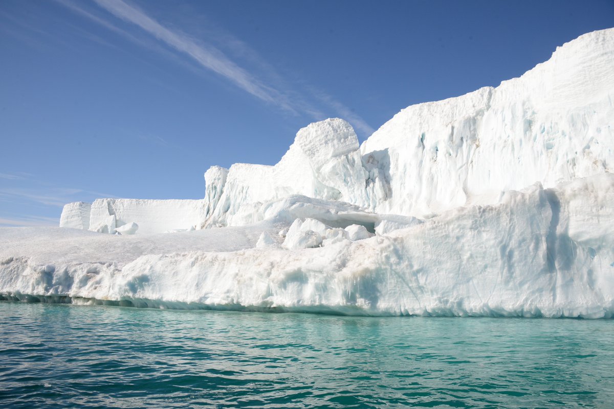 GeoMountjoy's tweet photo. Back in port from 38 days at sea on RV Tangaroa down to the Ross Sea and back. What an incredible experience with a great team of scientists and a exceptional crew. You can listen to me trying to talk to all the things here  https://t.co/299GTaNa3a https://t.co/lsWyPIMxjO