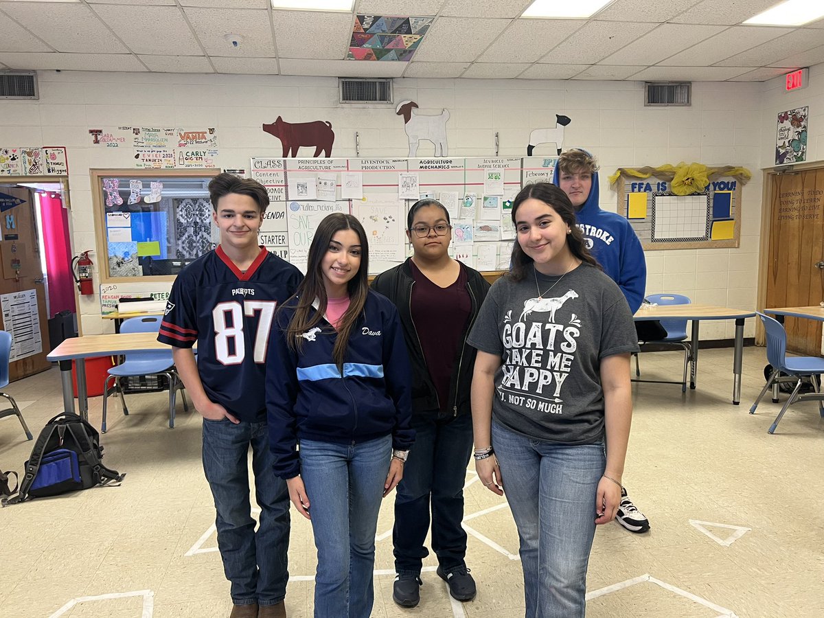 FFA_Memorial's tweet photo. A few of our members dressing up as their favorite teacher today, as part of National FFA week!  There where many Mini Dallam’s walking around today https://t.co/lqLxzsstqo