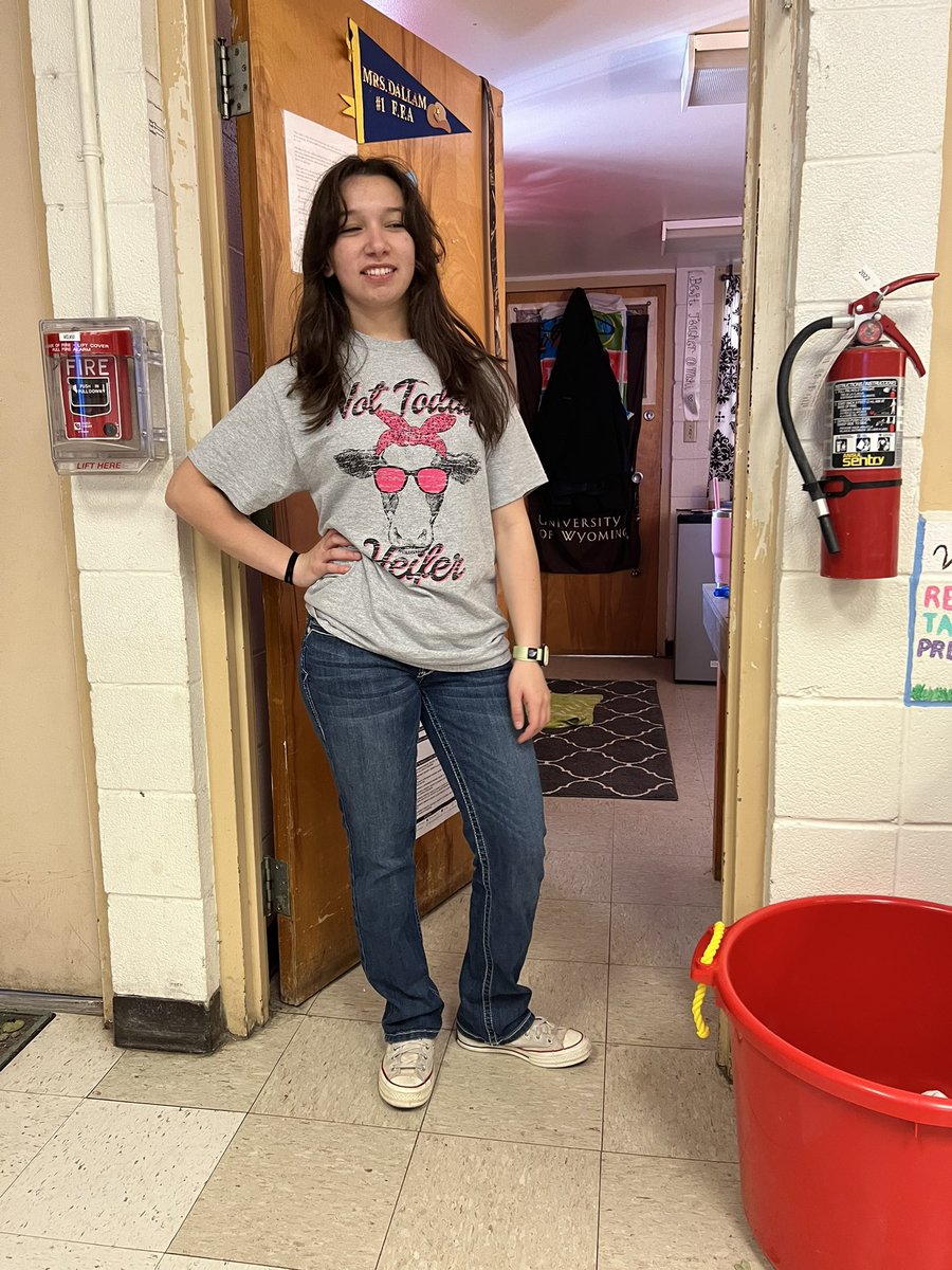 FFA_Memorial's tweet photo. A few of our members dressing up as their favorite teacher today, as part of National FFA week!  There where many Mini Dallam’s walking around today https://t.co/lqLxzsstqo