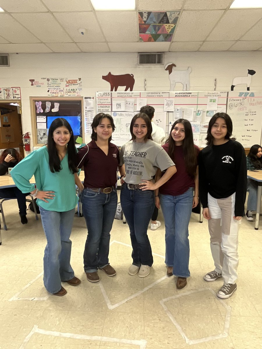 FFA_Memorial's tweet photo. A few of our members dressing up as their favorite teacher today, as part of National FFA week!  There where many Mini Dallam’s walking around today https://t.co/lqLxzsstqo