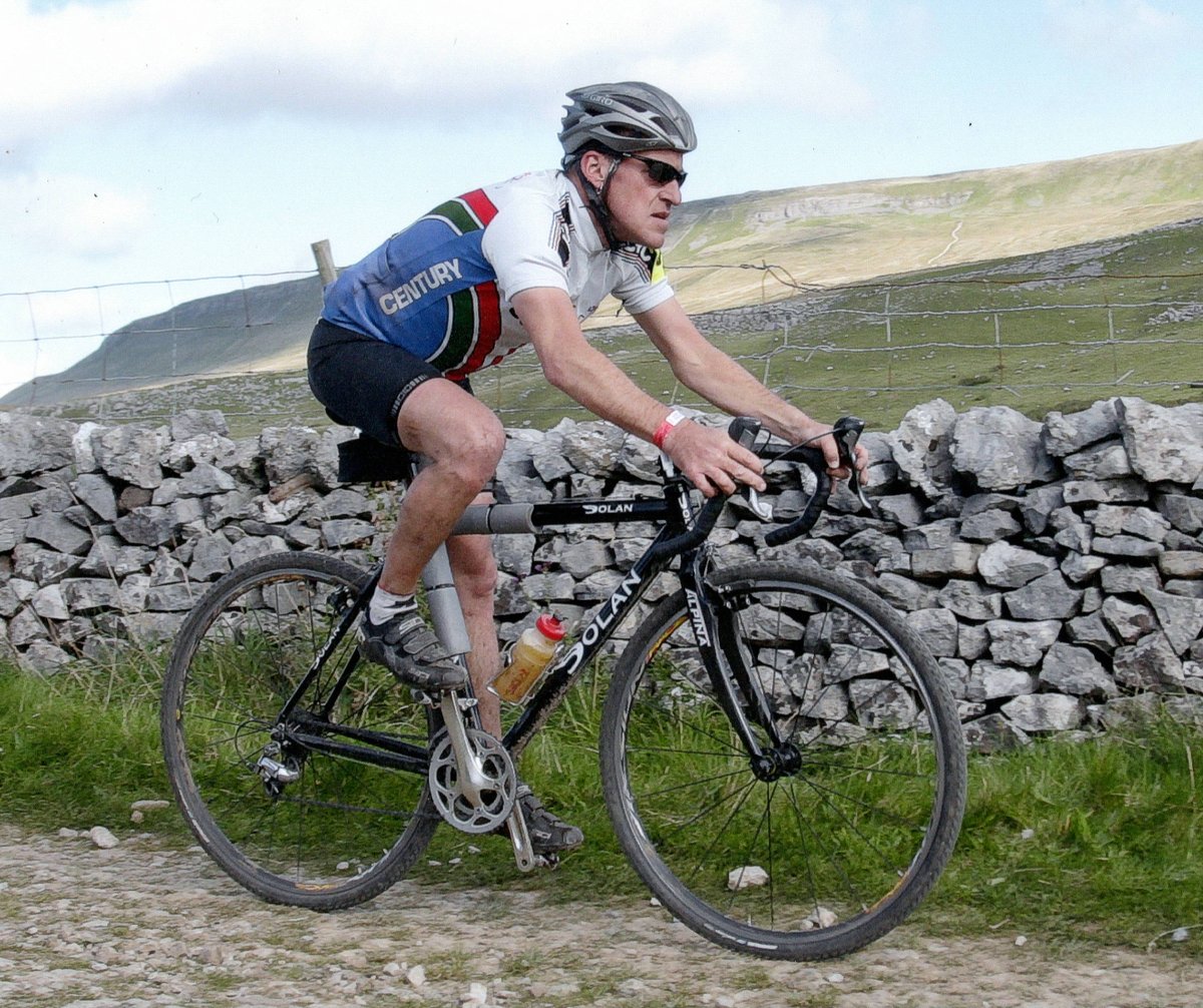 #Throwbackthursday to 25th September 2011, riding the Three Peaks Cyclo Cross race in North Yorkshire where I placed 345th in a time of 4:47:35. Today I’m heading to North West, NSW with the @CCCyclingNSW for a new gravel ride adventure. #DKHQ #3peakscx