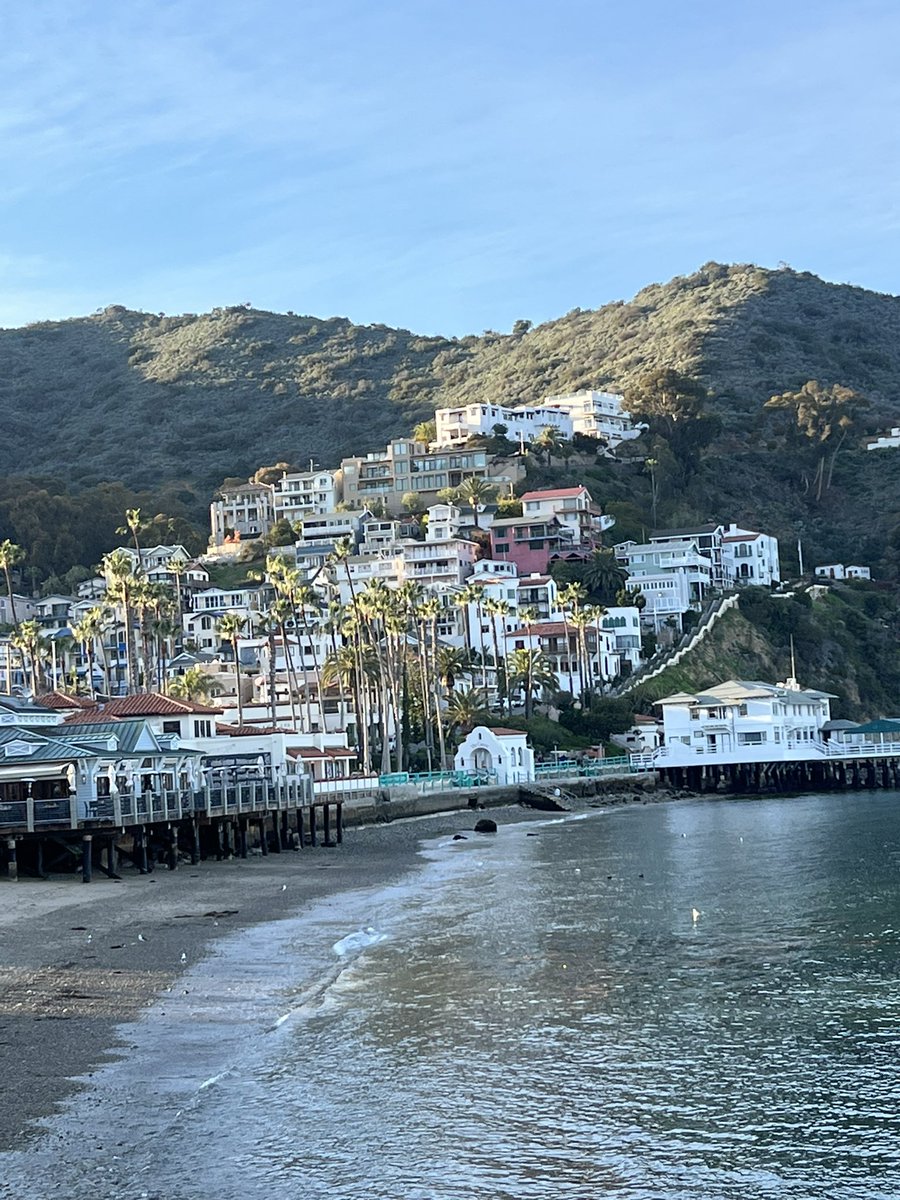 EcvirtualT's tweet photo. #water#views#travel#oceanlife#boats https://t.co/Bgqtk3bCc0