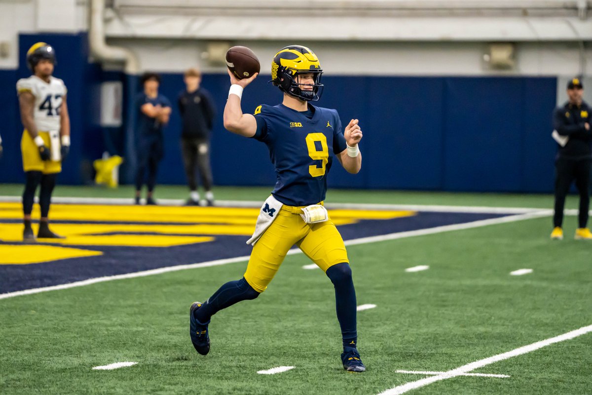 Michigan Football On Twitter By michigan-football-s-starting-center-battle-lingers-into-the-season