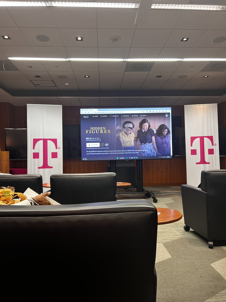 #BlackHistoryMonth <a href="/TMobile/">T-Mobile</a> #BEYOU Great time today with our local DE&amp;I Chapter in DCVA 💕 We watched one of my favorite movies followed by some meaningful discussion 🚀 

#WomenInSTEM #BlackHistoryIsAmericanHistory