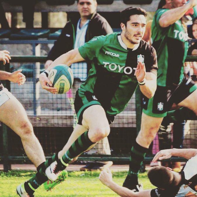 Éxitos capitán! 💪
•
<a href="/JuanRapuzzi/">Juan Rapuzzi</a> fue elegido una vez más como capitán de nuestra primera división de rugby 🏉
•
#VamosDuendesVamos 💚🖤👻