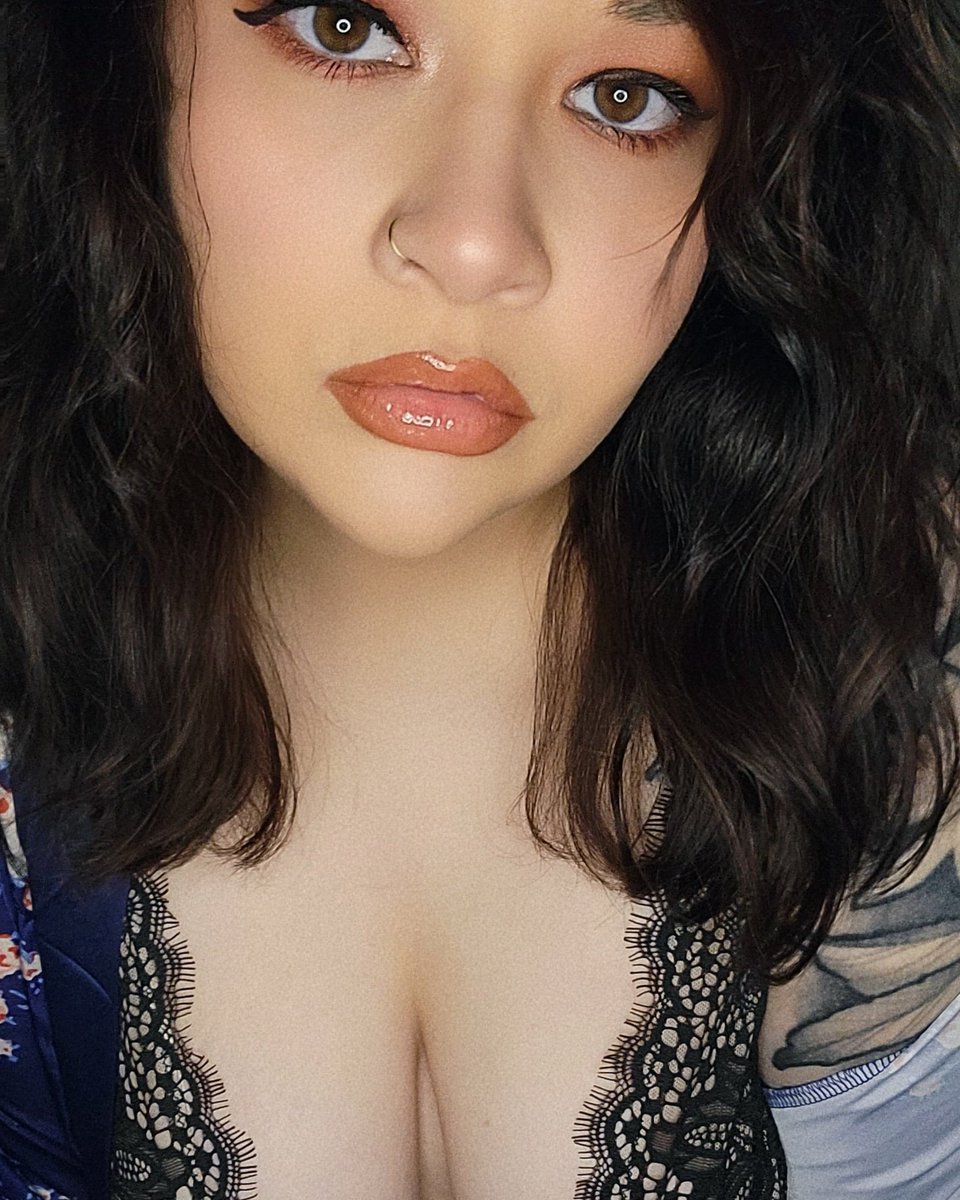 DaliahRosebud's tweet photo. @ThatShyGuy90 Hey babe, I have a sale going on for my OnlyFans right now! https://t.co/93YmqYNalu https://t.co/uCyUd1gLK5