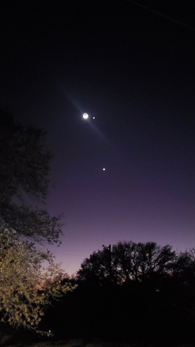 Our local astrology/physics teacher...Mr. coach Trip... has informed me that that is  Jupiter and Venus next to the moon.  Regardless.. it is a beautiful view.