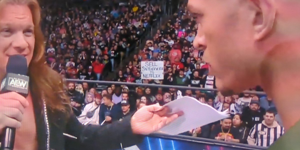 SnyderVerse_'s tweet photo. #AEW fans doing what's necessary on #AEWDynamite tonight! 👏 #SellSnyderVerseToNetflix #SellZSJLToNetfix #RestoreTheSnyderVerse https://t.co/wQfBh0Yjvv