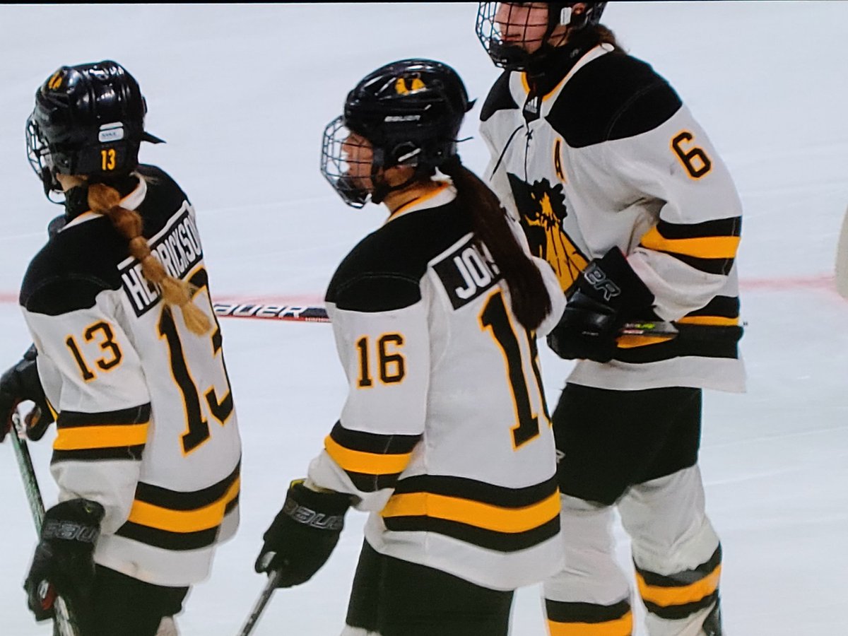 Way to go! <a href="/Lady_Warriors00/">Warroad Girls Hockey</a> with the 15-1 victory in Round 1. See you on Friday!