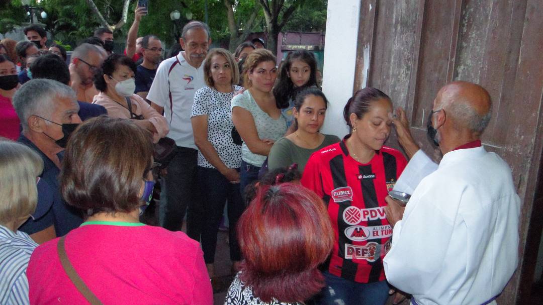 INICIÓ LA CUARESMA 

Hoy compartí junto a los vecinos y vecinas de Los Rastrojos la celebración litúrgica de este miércoles de ceniza. 

Muy pronto estaremos iniciando trabajos para el embellecimiento del Santuario Arquidiocesano de El Nazareno.
