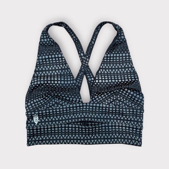 ajmpittsburgh's tweet photo. So good I had to share! Check out all the items I'm loving on @Poshmarkapp #poshmark #fashion #style #shopmycloset #freepeople #bananarepublic #madewell: https://t.co/F1GZzEnXKj https://t.co/qAbRMK988S