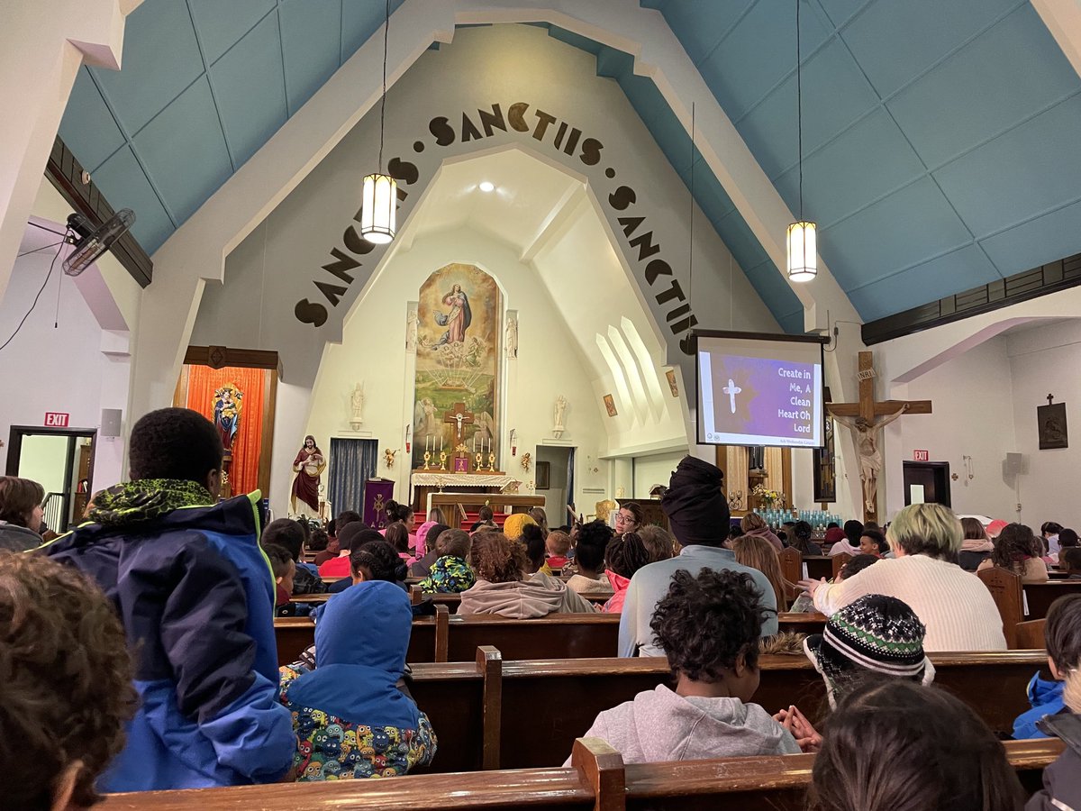 WhitingGina's tweet photo. So happy to have Mass together as a whole school community. Very proud of our Ss. #ocsbLent #ocsbBeCommunity https://t.co/ugl6Nu50dd