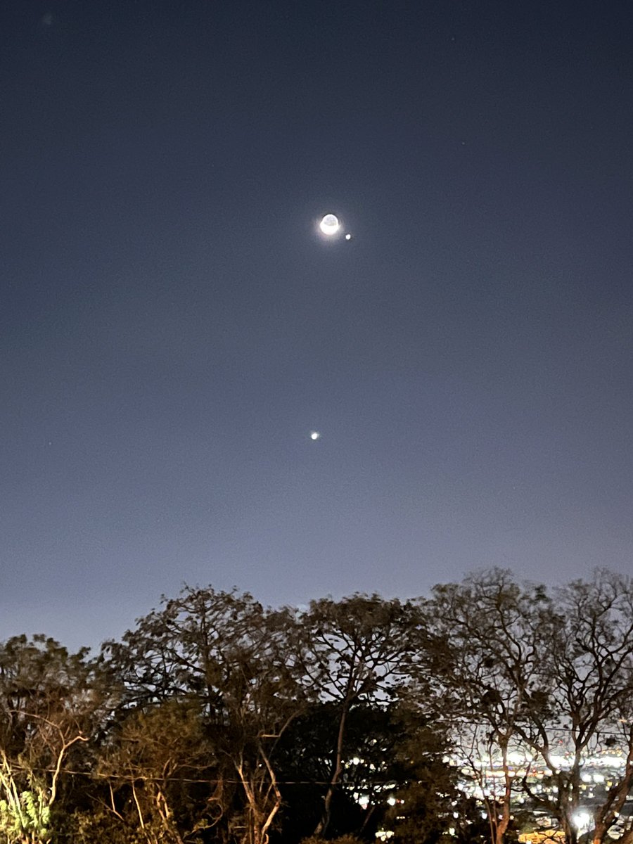 Conjunción Júpiter Luna Venus en Aries #Astrología