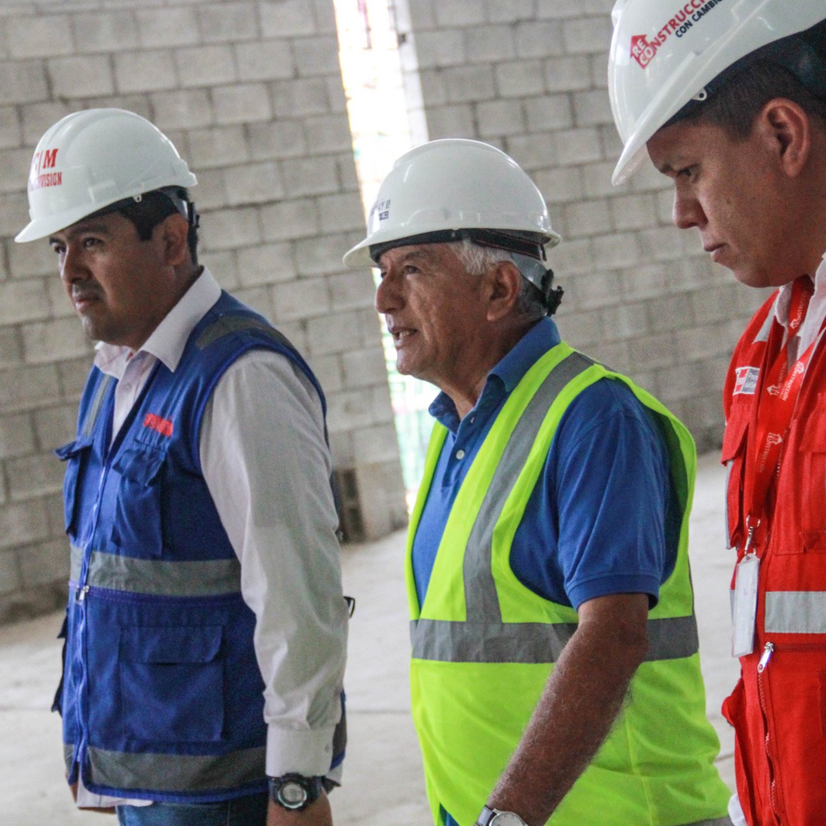 Hector_AcunaP's tweet photo. Como parte de mis funciones de fiscalización, realicé una visita al terreno donde se está construyendo el moderno Hospital Provincial, Cat. II-1 de #Cascas, ubicado en la provincia liberteña de #GranChimú.
#SemanaDeRepresentación https://t.co/KsaYoI1z7r