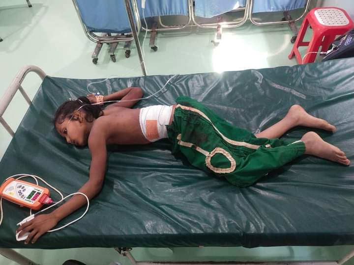 RHR_Asem's tweet photo. Rohingya Refugee Camp No. 5 in Kontbazar District. Bangladesh According to sources in the refugee camp, fighting between two armed groups has continued since this evening in Rohingya Refugee Camp No. 5 in Kontbazar District. https://t.co/JgVsxCbADR