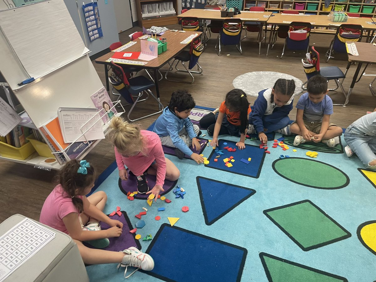 Court_JanikDWE's tweet photo. My little shape explores were building and sorting shapes as we started our shape unit this week. They were so creative with their discoveries and I loved listening to them discuss what they noticed. @HumbleISD_DWE #dwejoy #mathisourjam https://t.co/duuYwGbXlF