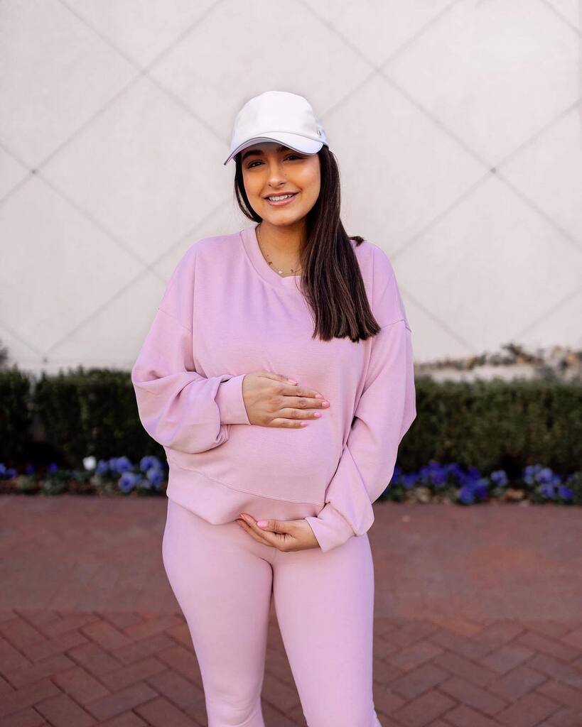 30 weeks with baby girl. 💕 We are getting so close!! I placed a huge <a href="/lululemon/">lululemon</a> order a couple of weeks ago and sized up one so I can wear all the comfortable things throughout the rest of this pregnancy! These are the Align leggings which I loved pr… instagr.am/p/Co_KNKBu7fW/