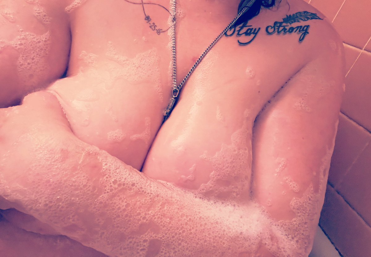 inkedmama522's tweet photo. https://t.co/qsKLnKiFx8