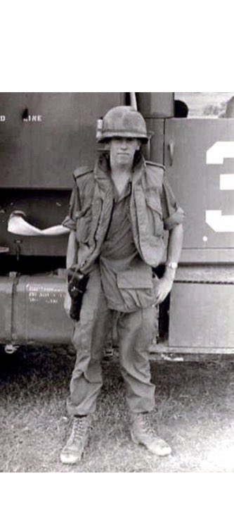 United States Army Specialist Four Ronnie Otto Bigelow was killed in a helicopter crash on February 20, 1968 in Phu Yen Province, South Vietnam. Ronnie was 20 years old and from Sheridan, Oregon. 520th Engineer Detachment, 1st Logistical Command. Remember Ronnie today. https://t.co/9DE5KE9Hoy