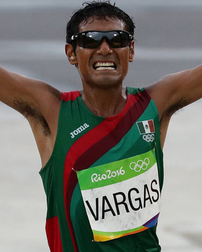 Jassovivero's tweet photo. Daniel Vargas en la Entrevista de Poder en #LeyendasdePoder con @geraslugo.

Atleta leonés, dos veces olímpico en la prueba de Maratón en Londres 2012 y Río 2016.  Memorable su clasificación para los Juegos Olímpicos de 2012.

LEYENDAS DE PODER por @LaPoderosaLeon 93.9 FM. https://t.co/X0lRzJuJtw