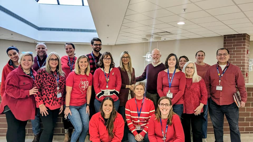 ieanea's tweet photo. The Glenview Education Association wears Red for Ed!!! 🍎#IEANEA #StrongerUnited #RedForEd https://t.co/2d9wulTtLl