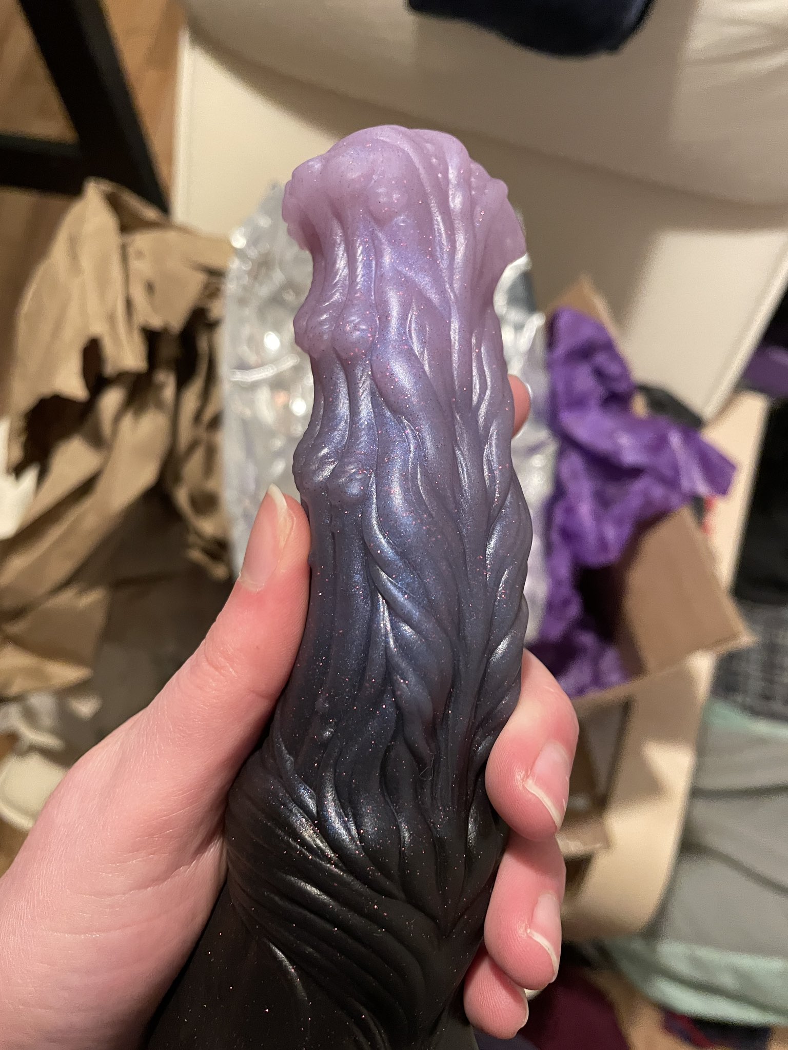 3 pic. Oh thank fuck she isnt ugly. A bit pinker than I was going for but that red sparkle is pretty scrumptious I must say. Also got a super clear mini! Almost thought it was resin at first https://t.co/mrBvYFVHGo