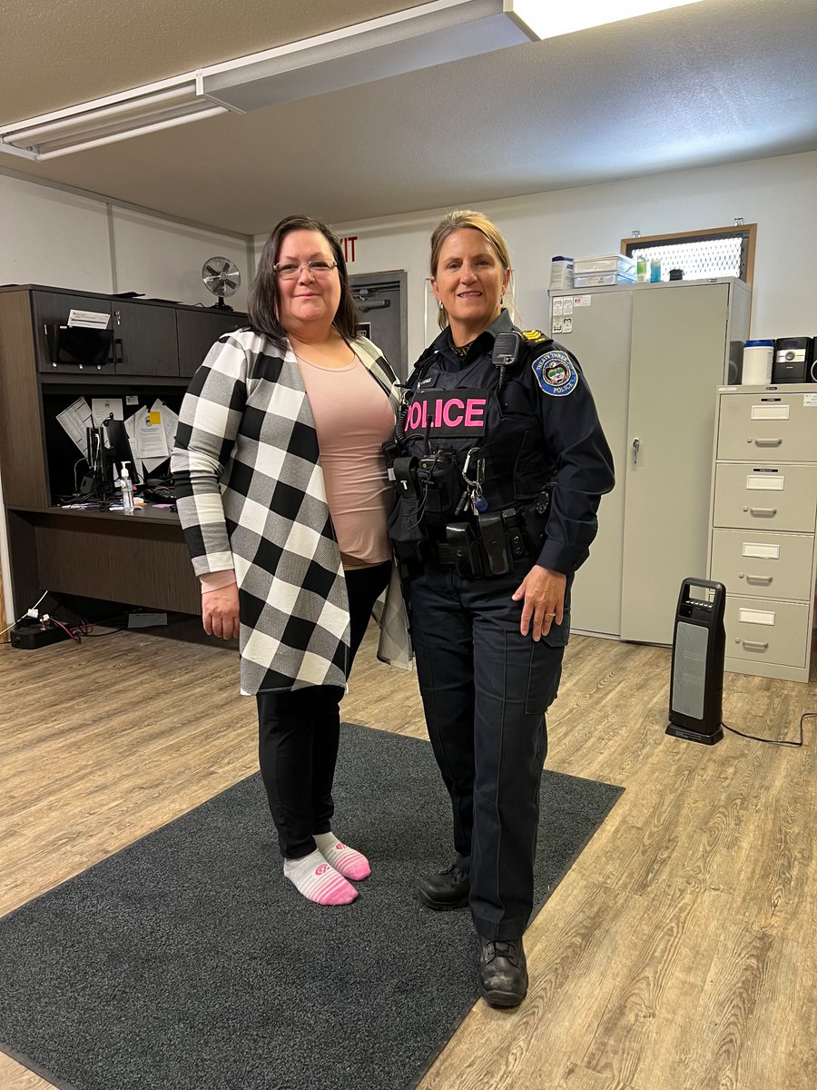 Pink Shirt Day at Treaty Three Police!

We stand against bullying of all forms. Let’s work together to create safe spaces for everyone, today and everyday. 

#PinkShirtDay #TreatyThreePolice #TreatyThree #AntiBullyingDay #NWO #FortFrances #Dryden #Kenora #FirstNationsCanada