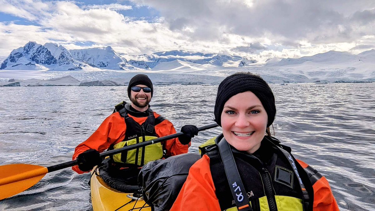 watchuswander's tweet photo. Today in #Antarctica began with kayaking! It was great to be right at sea level alongside the massive icebergs we've seen this whole trip. And just look at that gorgeous landscape! 👀
@AlbaExpeditions #travel #expeditioncruise #adventuretravel #kayak #cruise #kayaking https://t.co/bhaIwqJ1OX