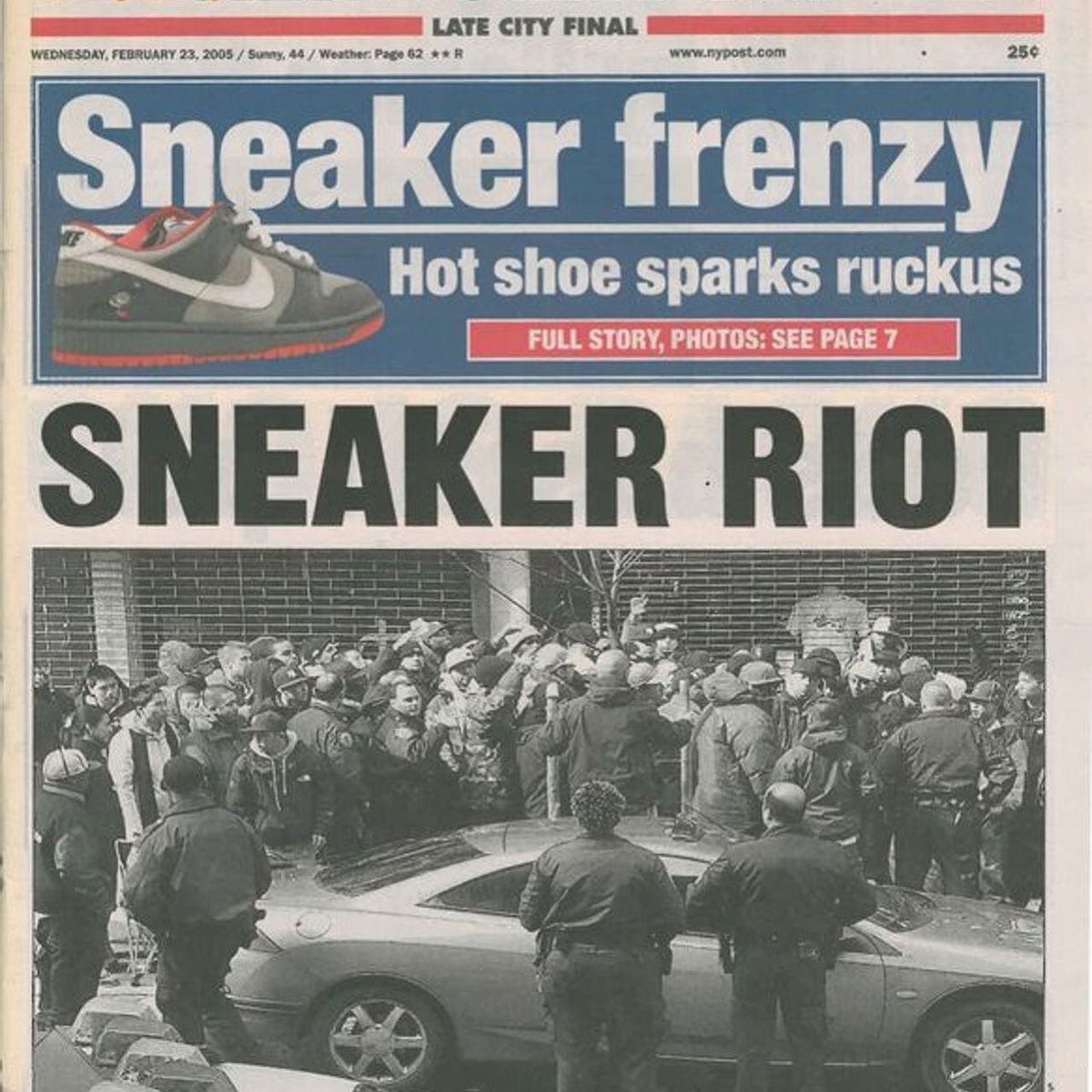 KicksFinder's tweet image. On this day 18 years ago, the Nike Dunk Low SB “NYC Pigeon” released and caused mayhem on the streets of New York City 🐦

Where were you on that day?
