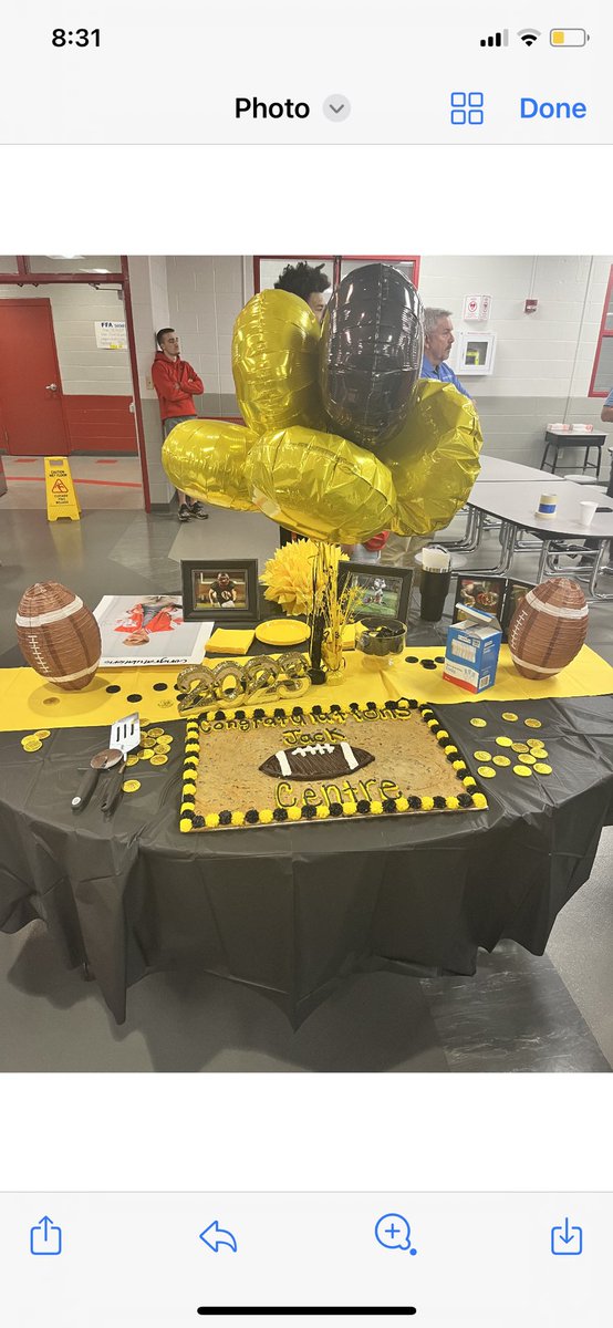 DCHS_Football tweet media