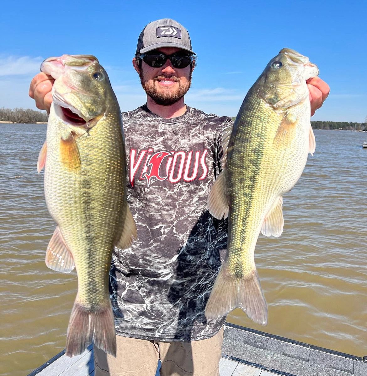 My goodness Zeke Gossett with a mixed bag of whales! #fishing #bassfishing #bigbass #largemouthbass #spottedbass #joeyfishing