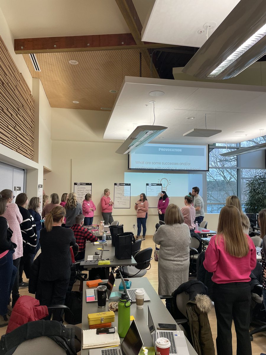 MandyCleland1's tweet image. A morning spent with another group of passionate and creative @tvdsb TL’s is an inspirational way to start your day! #climateactionkits #coding #physicalcomputing @microbit_edu @TVDSB_STEM @dtangred @AMcQuinnLTC @AskeyScott @kevin_auckland