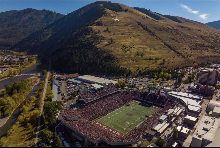 #AGTG I’m blessed to receive my 6th D1 offer from the University of Montana <a href="/CoachBErickson/">Bryce Erickson</a> <a href="/LockDown/">Ronnie Bradford</a> <a href="/TheCoachJoShow/">Prentice</a> <a href="/Sooner7v7/">Sooner7</a>