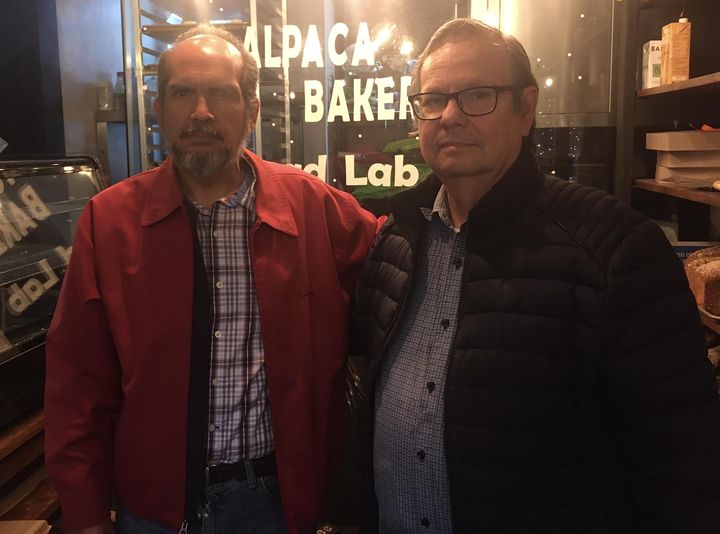 fcocastrom's tweet photo. Con mi amigo y paisano sinaloense; cónsul en retiro y Director Asociación pro migrante @AmericaSinMuros Bernardo Méndez. Visitamos Cafetería y panadería gourmet @AlpacaBakery Col Nápoles CdMX. Agradezco tu hospitalidad Karen Nava!
@tckplus @DACRRRR https://t.co/sZdK6bqbKf