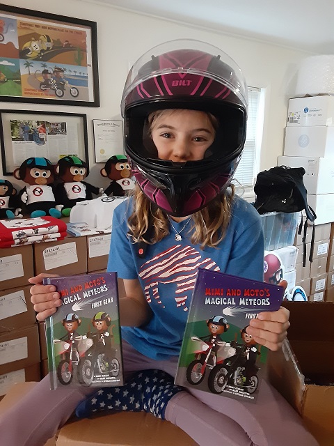 MimiandMoto's tweet photo. It's here! The first printing (1,000 copies) of our new #book. Coming soon to our website, events we do, and our retail partners.
#firstgear #motorcyclebooks #kidsbooks #childrensbooks #chapterbooks #motorcycles #momswhoride #dadswhoride #familieswhoride #twowheelfamilies #moto https://t.co/YVQnJHZzcH