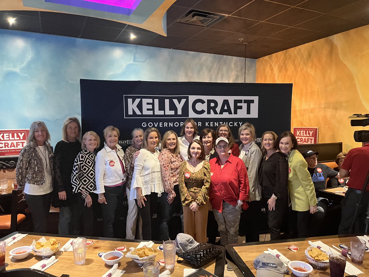 KellyCraftKY's tweet photo. Today I made a stop at El Mazatlan in Bowling Green on my #kitchentabletour. I enjoyed sharing my vision for a better Kentucky. https://t.co/UtDvUPeQMj