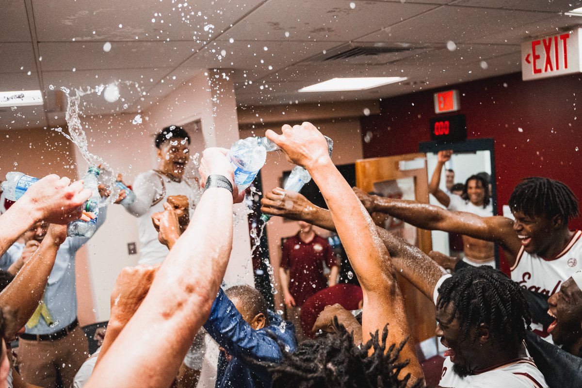 BCMBB's tweet photo. A GREAT NIGHT TO BE AN EAGLE https://t.co/Qo35uwciKI