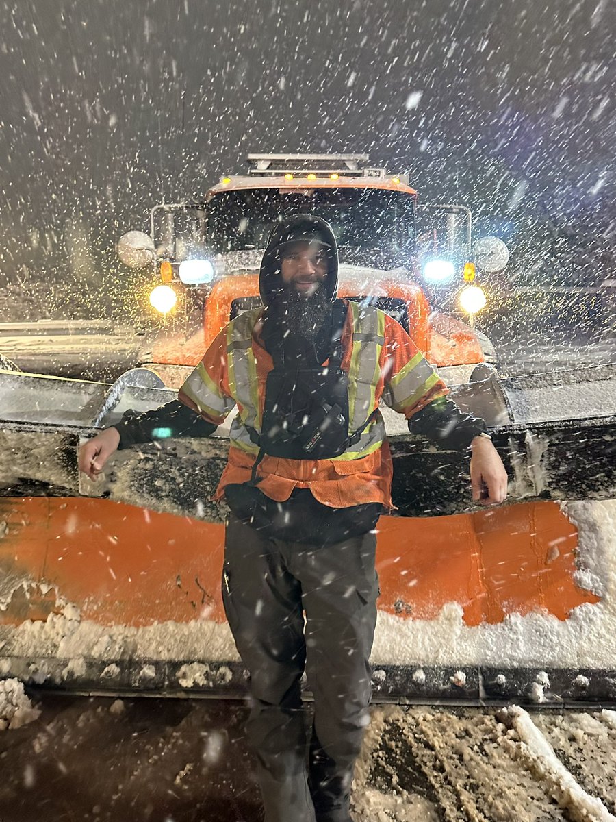 UtahDOT's tweet image. Meet Griffin. 👋 He’s clocking out after finishing another 15-hour shift. 

We’re incredibly grateful for Griffin and all of our snowplow drivers across the state. The past 24 hours have been a bit crazy, but our crews tackled the snow like true pros.
