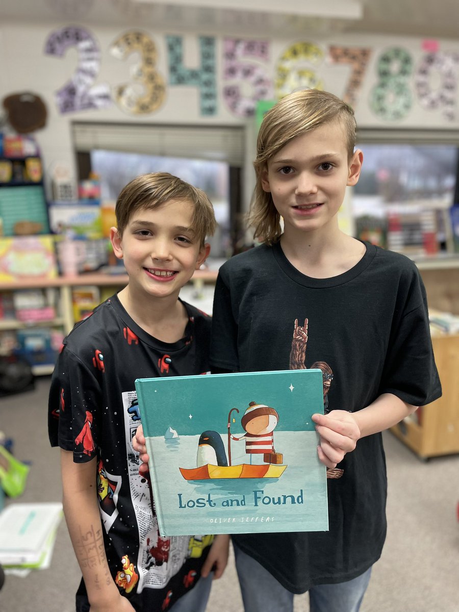 DeeBatchelder's tweet photo. Best surprise ever? When your big bro saves eagle bucks to be a guest reader in your class! Even sweeter? Big bro saved enough to read to 1st grade sis too! #steck3 #204reads @steckeagles @4Marshy @OliverJeffers 3R friends were cheering for the reunion at the end! https://t.co/OcLe56heer