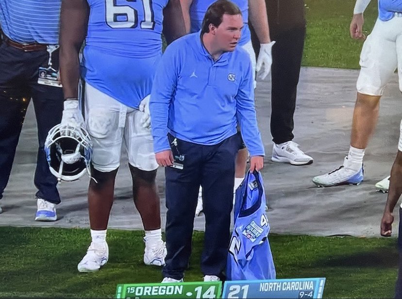 your_boy_dreww's tweet photo. @UNC_Basketball @WellsFargo 1st half got me like https://t.co/s36wD0oa4l