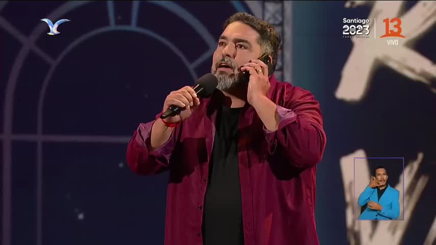 CarlaAlaska's tweet photo. Es simpático el #rodrigovillegas #Vina23 #VinaEnTVN #VINA2023 #humor https://t.co/Y0rRivt9ug