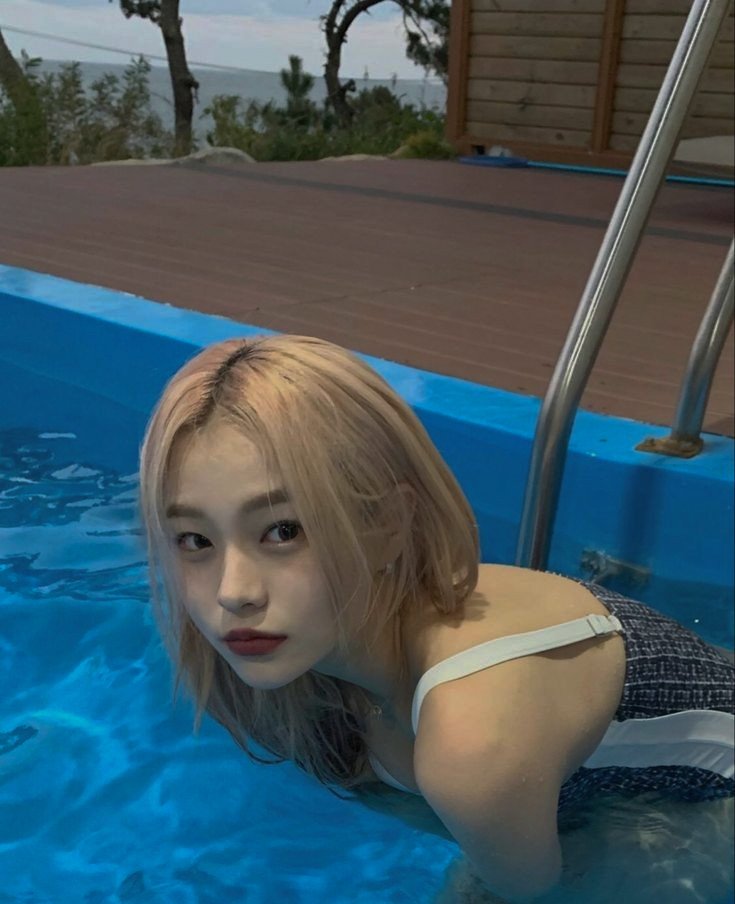 beepdolly's tweet photo. ⠀
Don't ask me why I'm using a swimming buoy.
⠀ https://t.co/LQvxl6kLlx