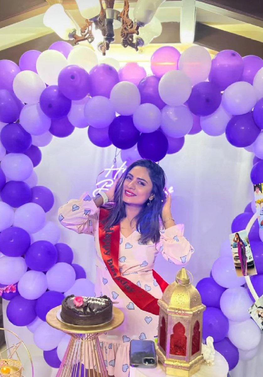 Reshu03704166's tweet photo. Happy birthday to the boss lady @DEEPIKADASRAJ 💕 
Keep smiling, shining 👑♥️ May God shower loads of happiness, success, peace and blessings🥰 #HBDBOSSLADYDEEPIKA
#HBDDEEPIKADAS #DeepikaDas #BBK9 #BiggBossKannada https://t.co/Amv1Fo2eJY