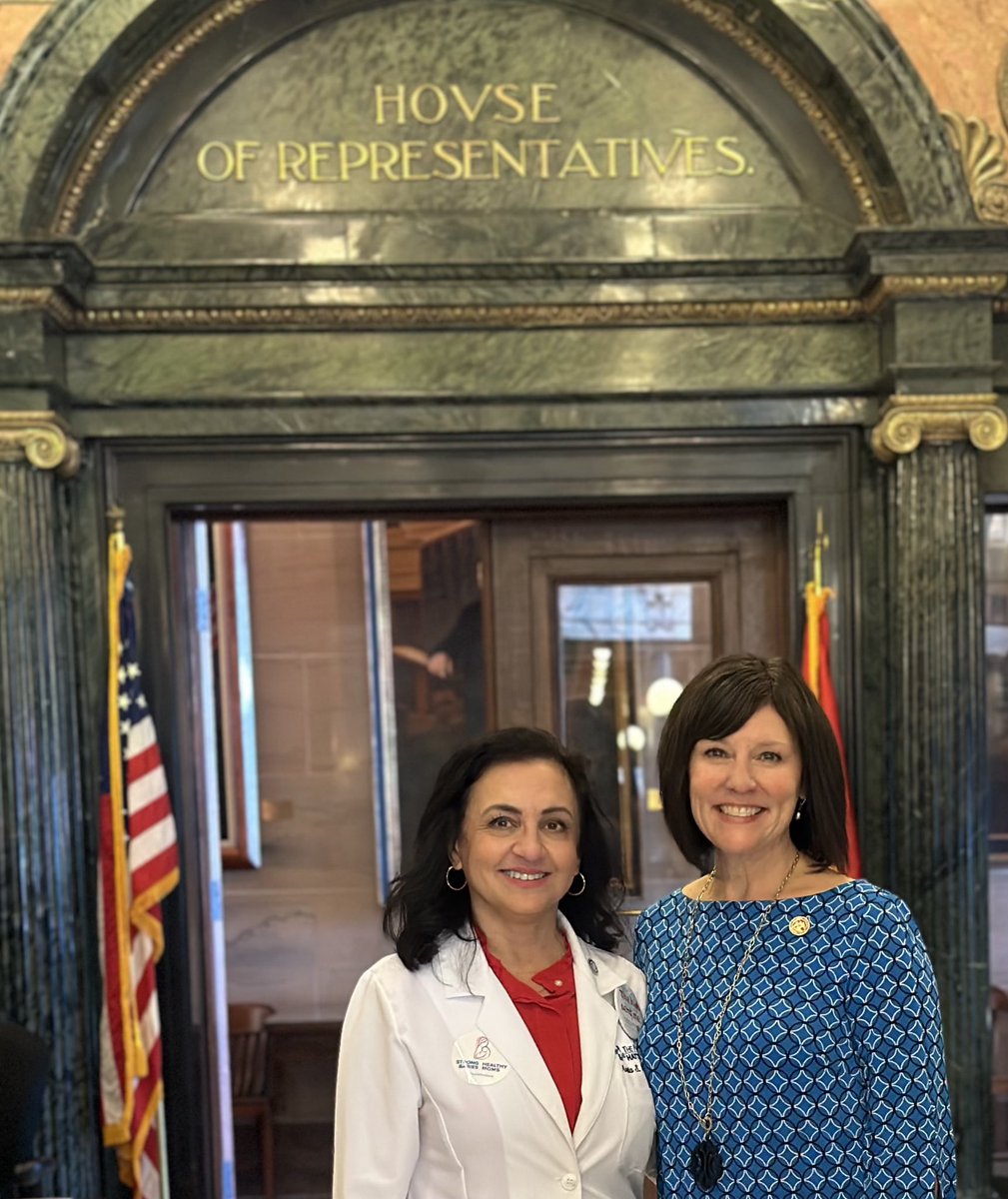 Spent the day as @MSMA1 Doc of the Day with @MissyWMcGee I joined  @DrMichelleOwens @WCUCOMDO @UMMCnews @EverettHender15 advocating for #PostpartumCare. Please call @PhilipGunnMS @tatereeves @JoeyHoodMS and voice your support for #SB2212 #PreventPrematurity #MaternalHealthMatters