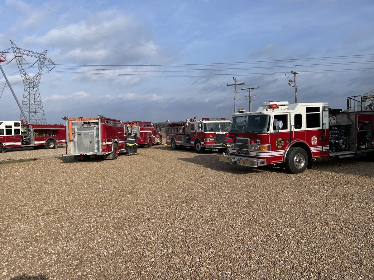 jonathanashlock's tweet photo. We were fortunate that no one was hurt. Thanks to all the local fire departments that came to help us get the fire under control. https://t.co/qZigiDi4E6