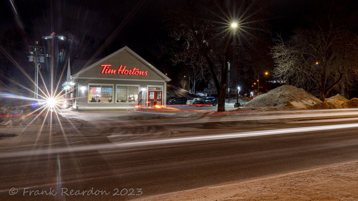 FrankReardon1's tweet image. Playing around tonight in Corner Brook #Newfoundland since its not to cold to do some long exposure night photography. Trying something different than I normally photograph. Enjoy! #StreetPhotography FEB.22.2023 #CornerBrook