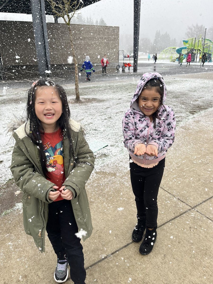 Such an unexpected day! ❄️☃️🌨️☺️ #WhyEastGresham 💙